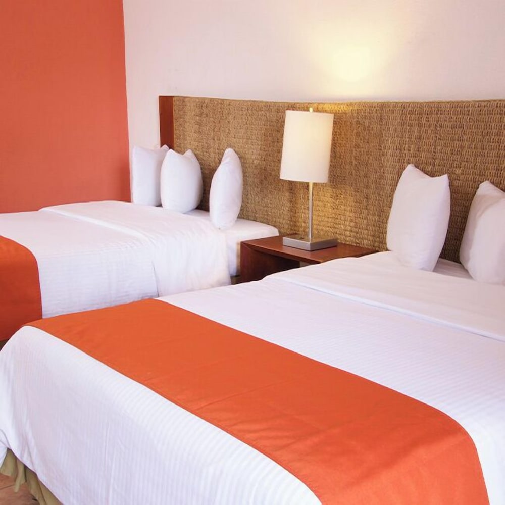 غرفة قياسية بسريرين مزدوجين، Grand Decameron Complex Bucerias A Trademark All Inclusive 3/9