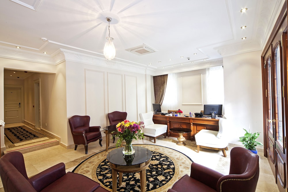 Aren Suites 25/44
