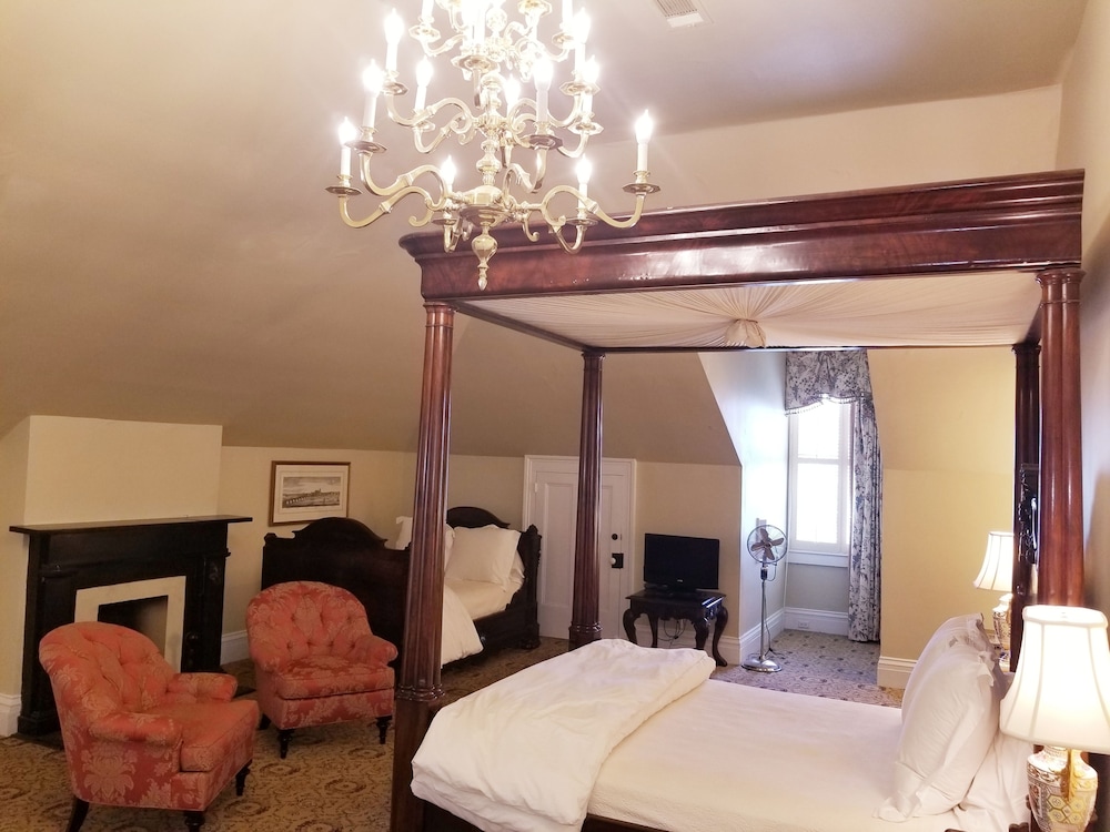 Dunleith Historic Inn 22/57