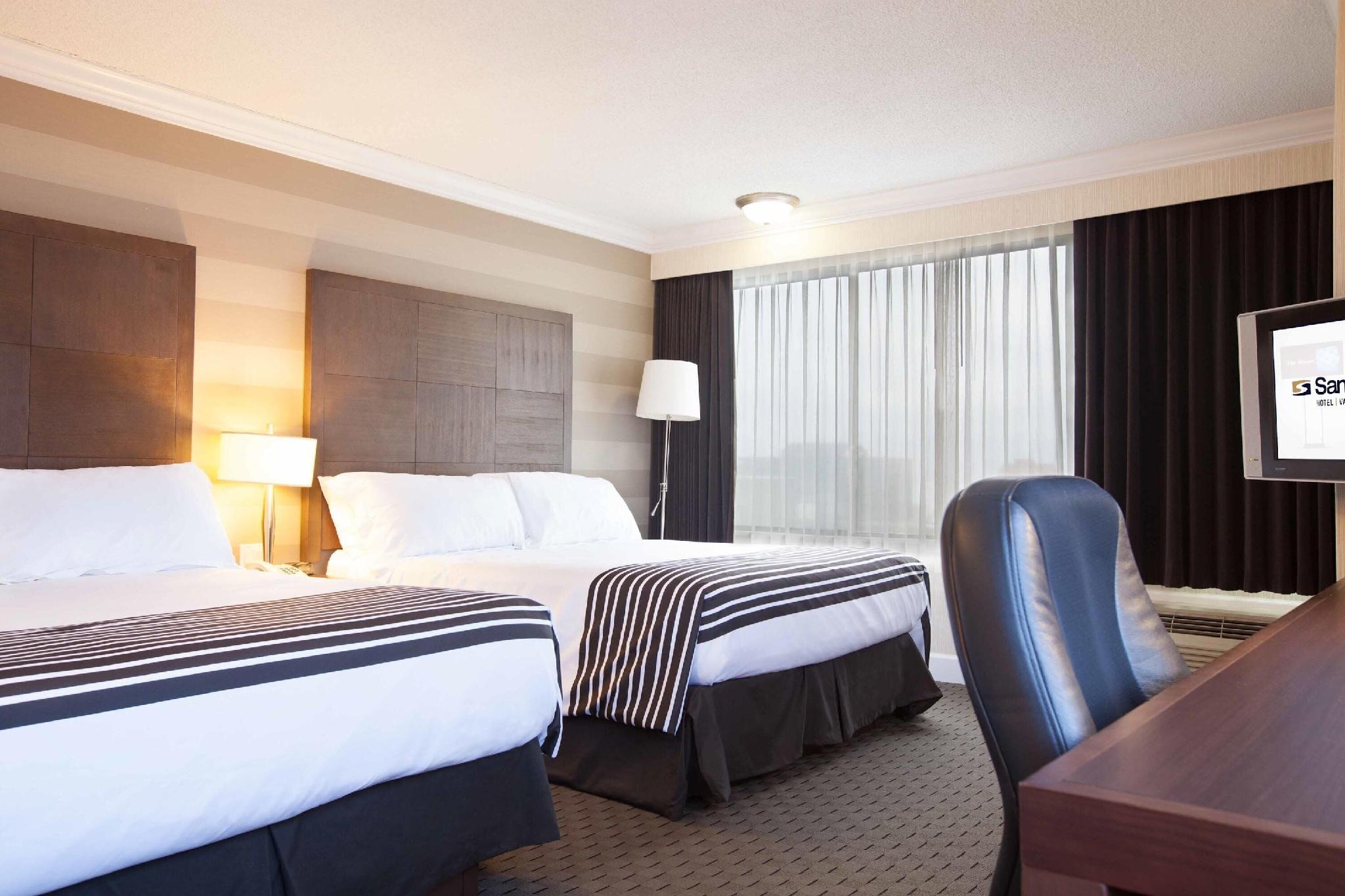 Classic, 2 Double Beds, North Tower