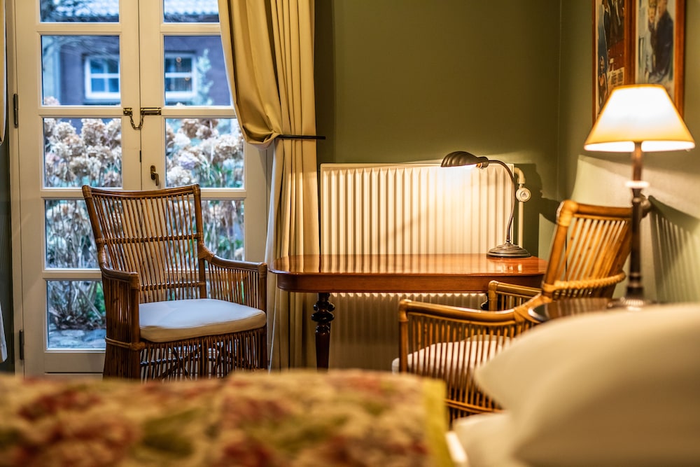 Villa Provence Hotel 50/61