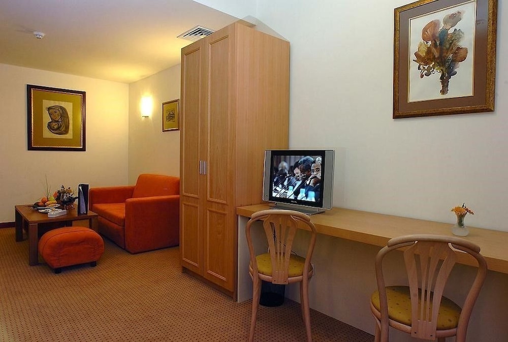 Arte Hotel 25/28