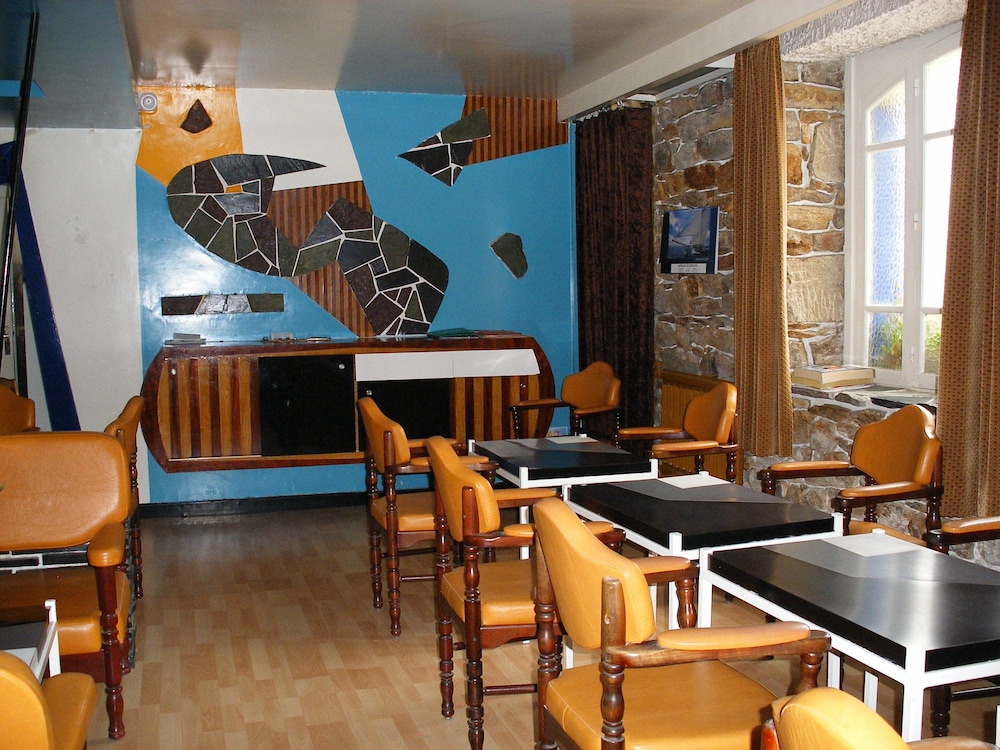 Hotel Modern 30/50