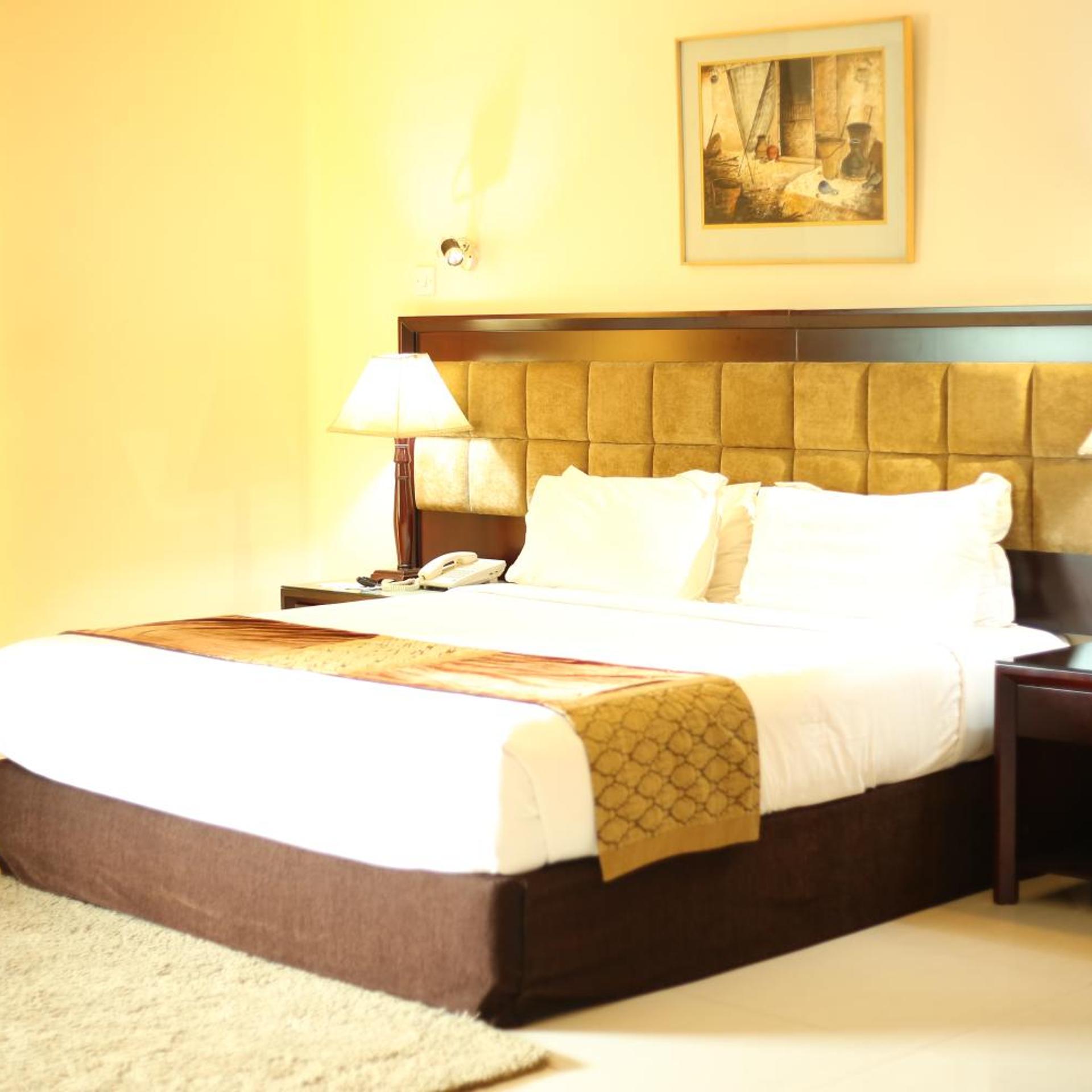 The Avenue Hotel and Suites 9/31