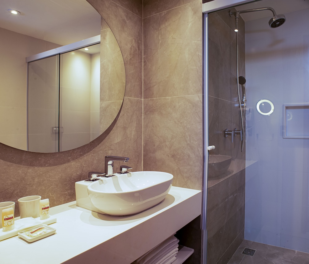 Anna Suites Ipanema 43/46