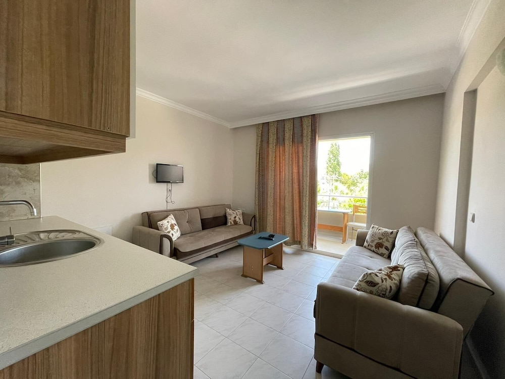 ASYA BLUE APARTMENT 15/45