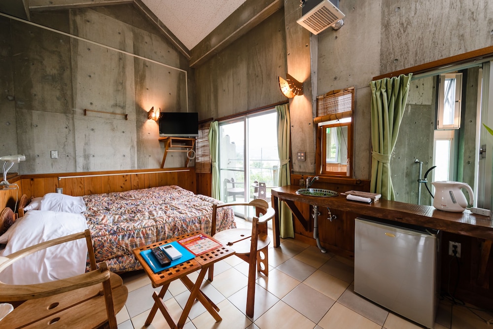 Buzz Resort (ex. Designers Resort Nakadoma Inn) 55/67