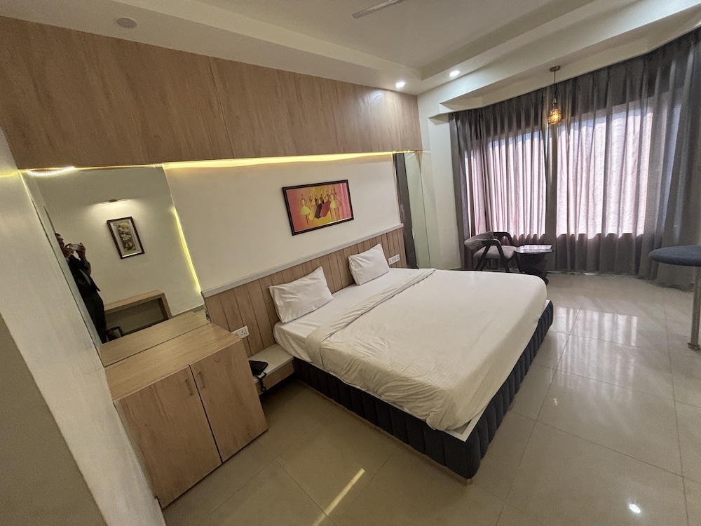 Hotel Maya International 13/50