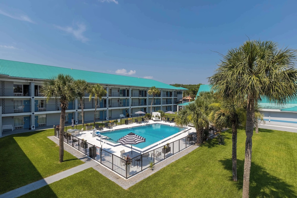 DEVELOPER INN ORLANDO NORTH, A BAYMONT BY WYNDHAM image