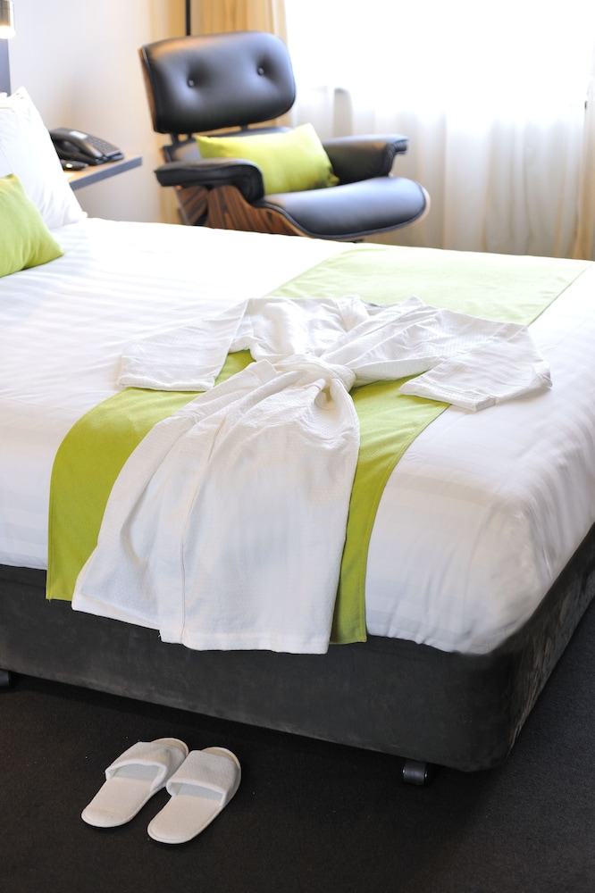 Mercure Melbourne Therry Street 17/42