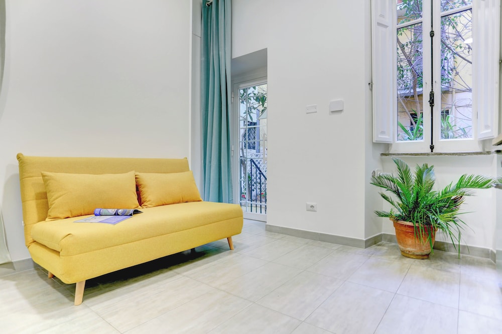 Santi Quattro Apartment & Rooms - Colosseo 18/49