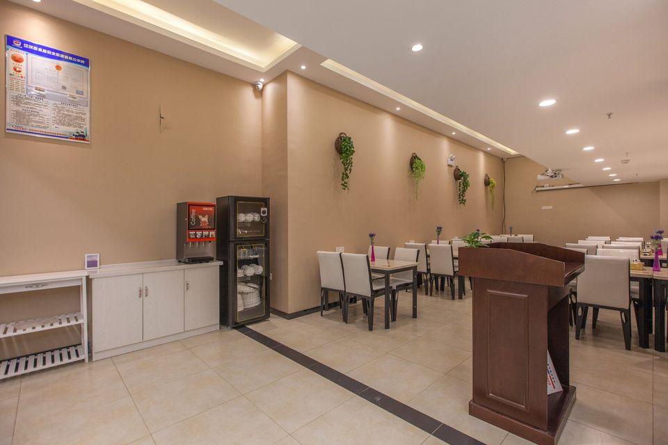 Lavande Hotel (Wuhan Fanhai CBD) 38/45