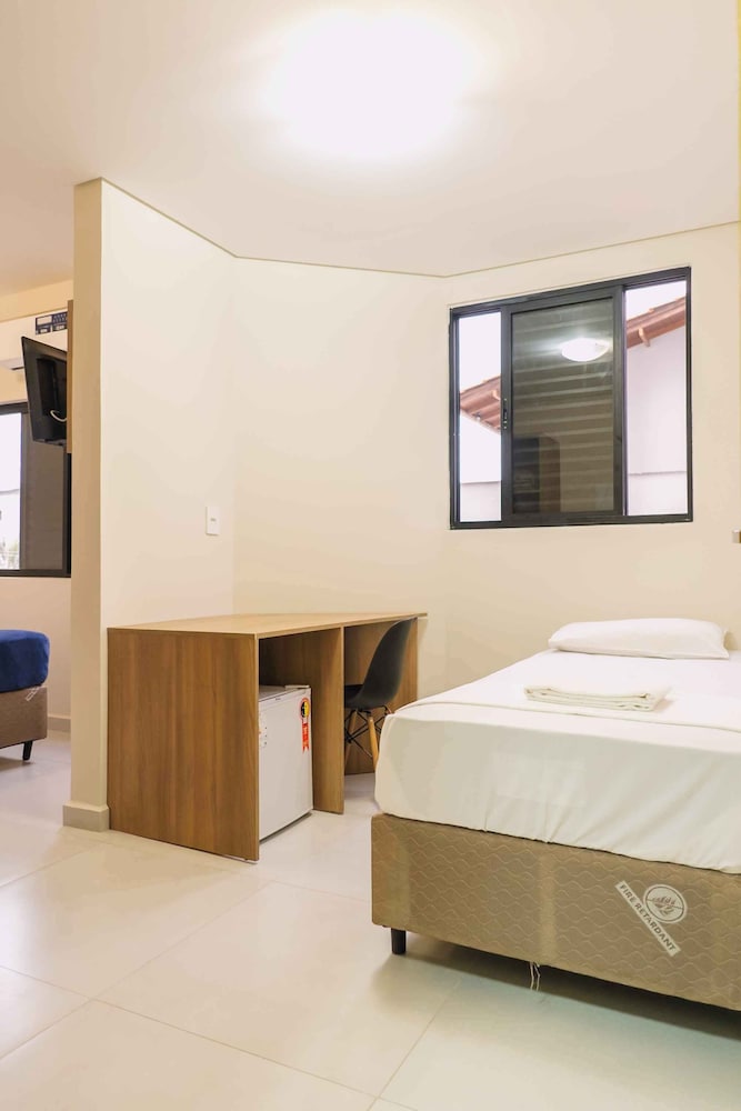 Deluxe, Triple, 1 Double and 1 Single Bed