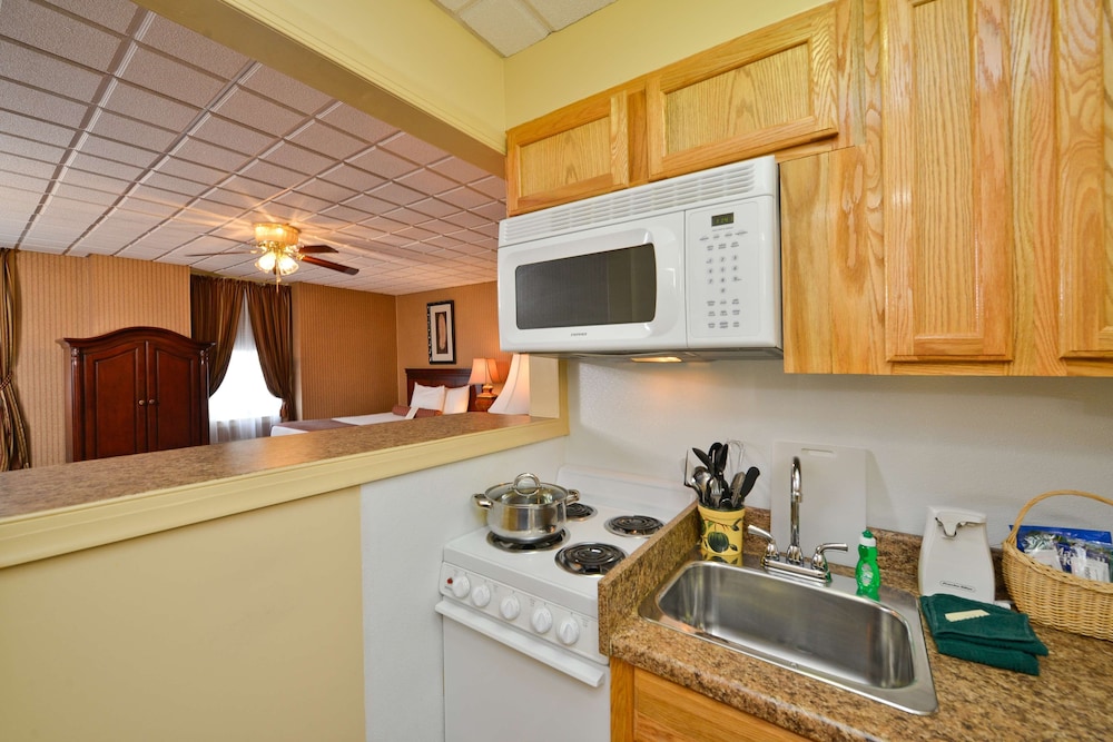 Genetti Hotel SureStay Collection By Best Western 25/44