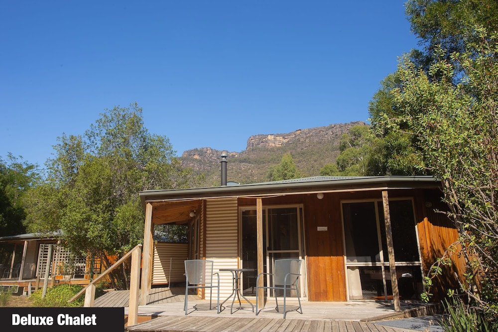 GRAMPIANS CHALETS 4/50