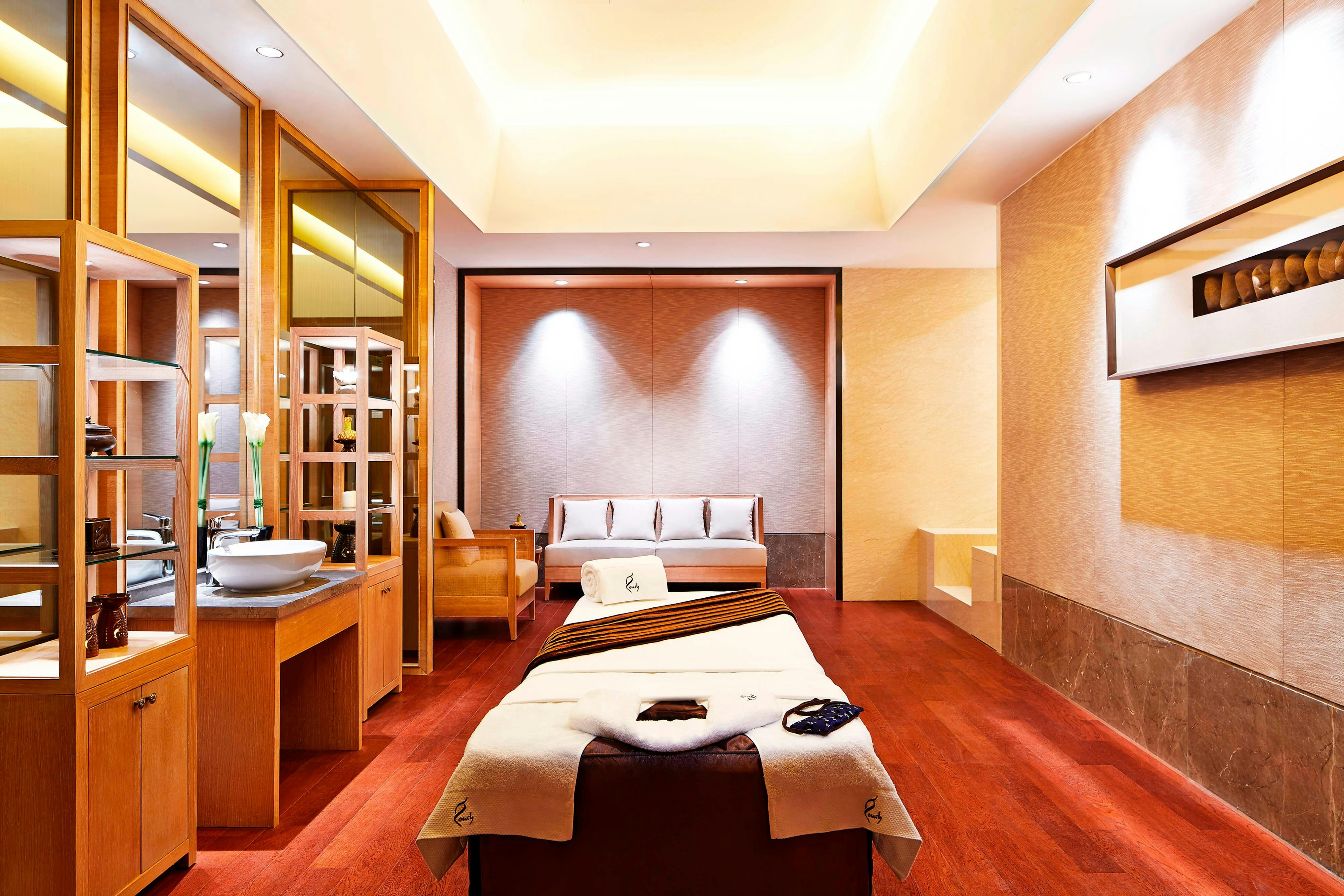 Sheraton Grand Zhengzhou Hotel 8/19