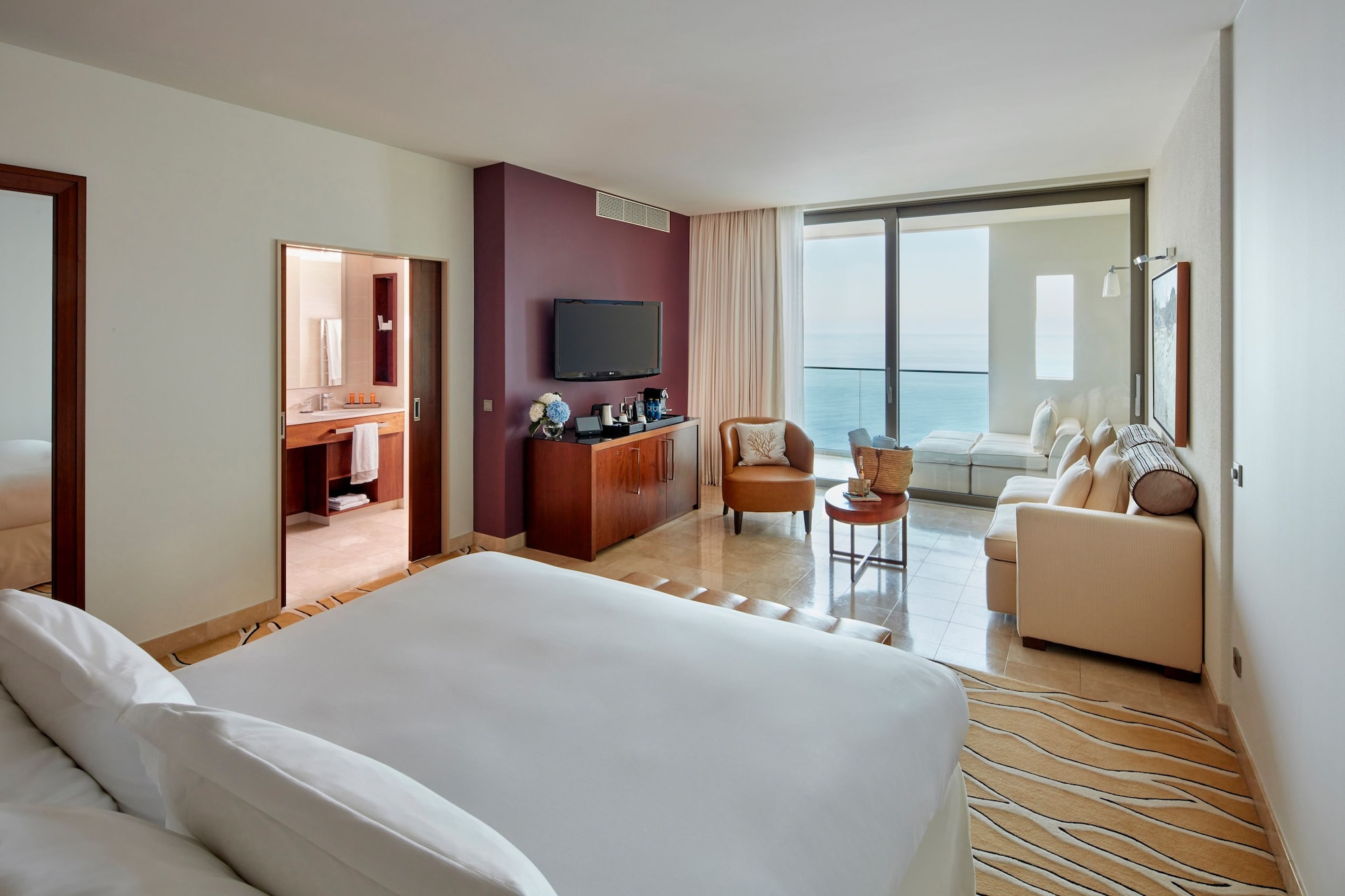 Mediterranean, Junior Suite, King Bed, Sea View