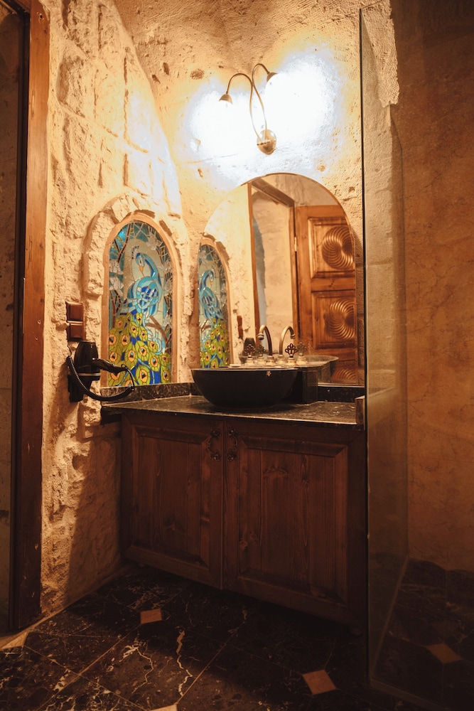 Hu of Cappadocia 5/50
