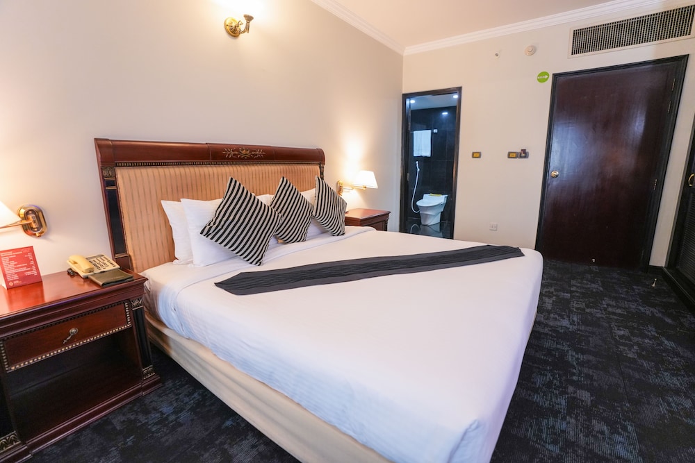 Suite, 2 King Beds