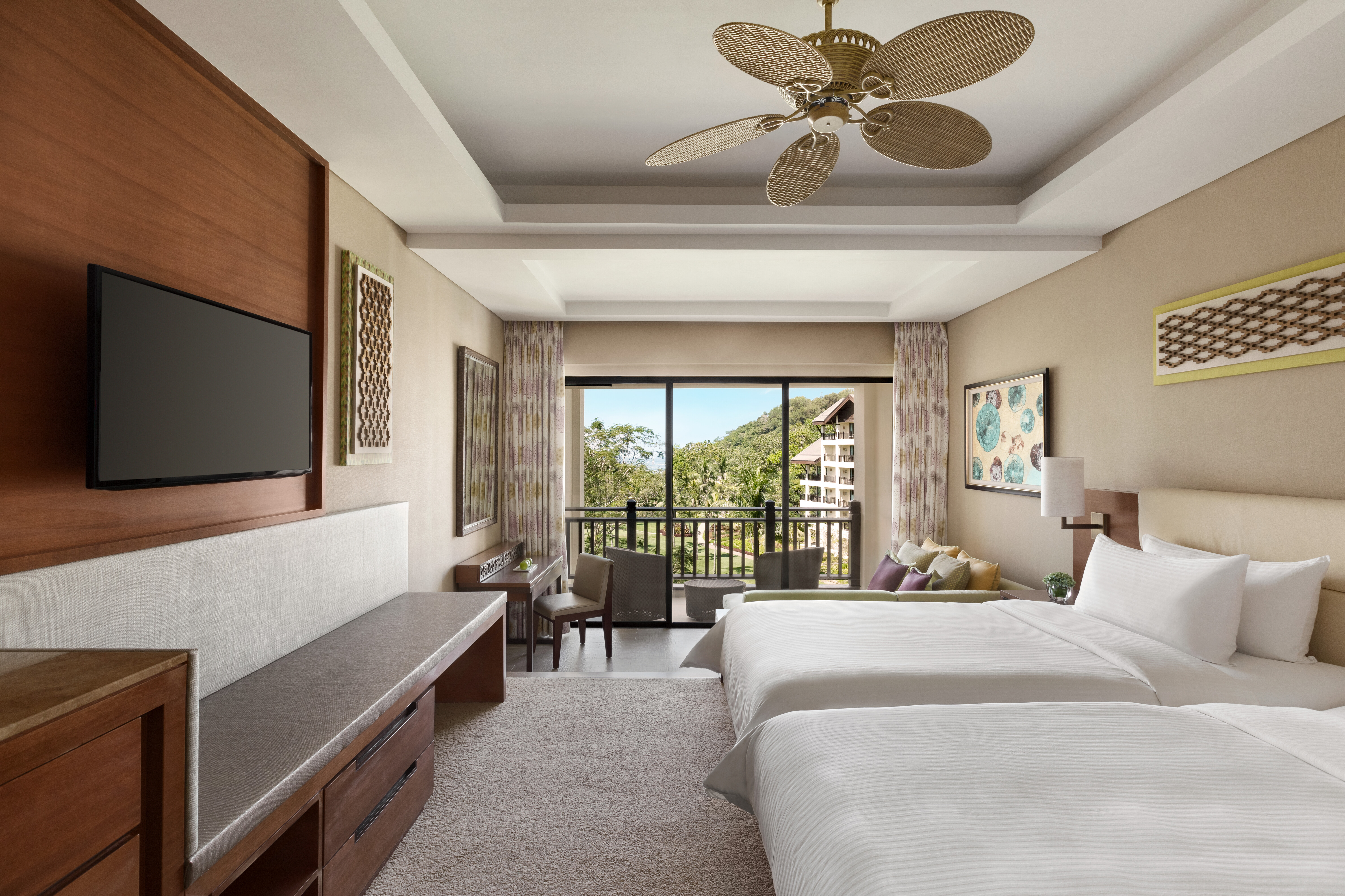 Deluxe, Twin Beds, Garden View