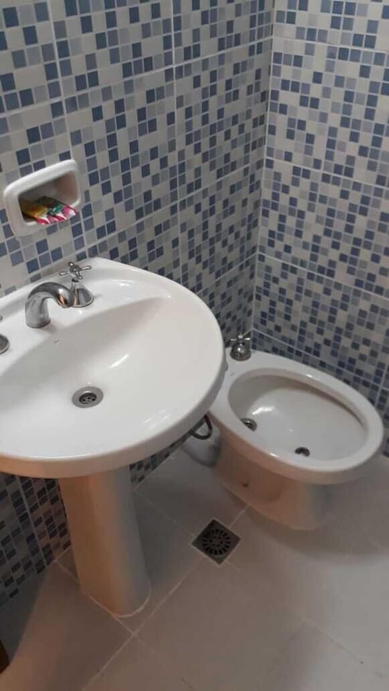 Hostal Residencial Leones De Castilla 41/45