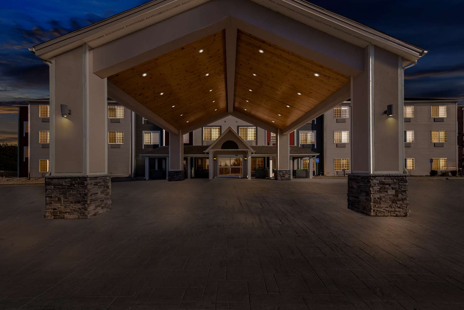 Best Western Worlds Of Fun Inn & Suites 2/41