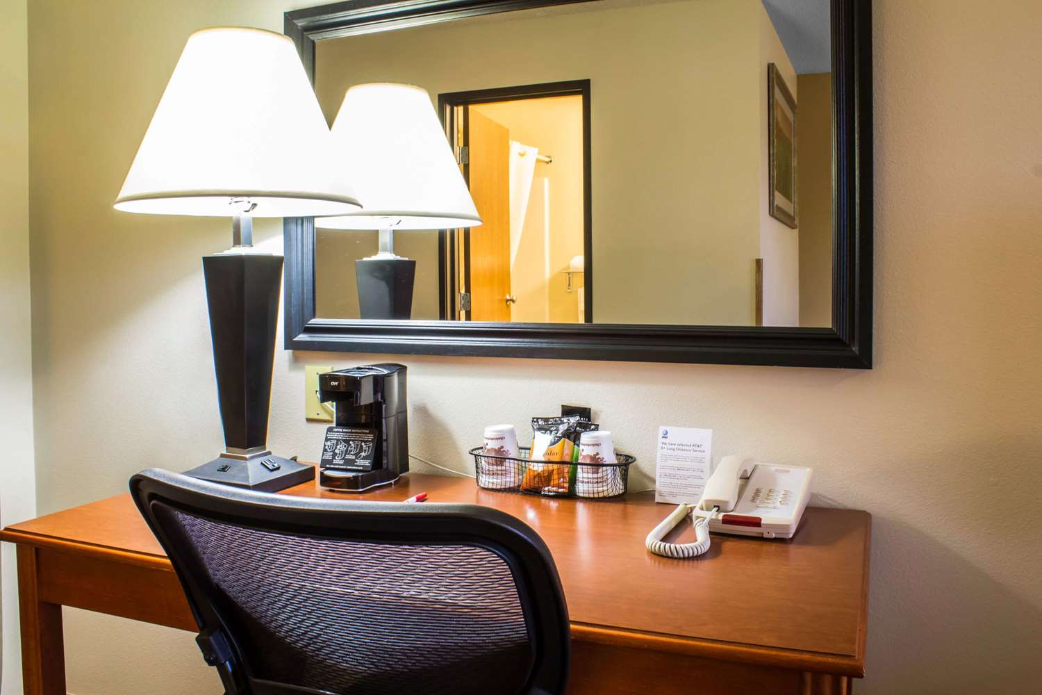 Econo Lodge Sioux Center 26/43