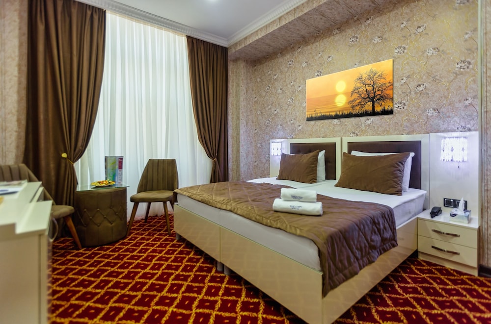 Baku City Hotel 10/50