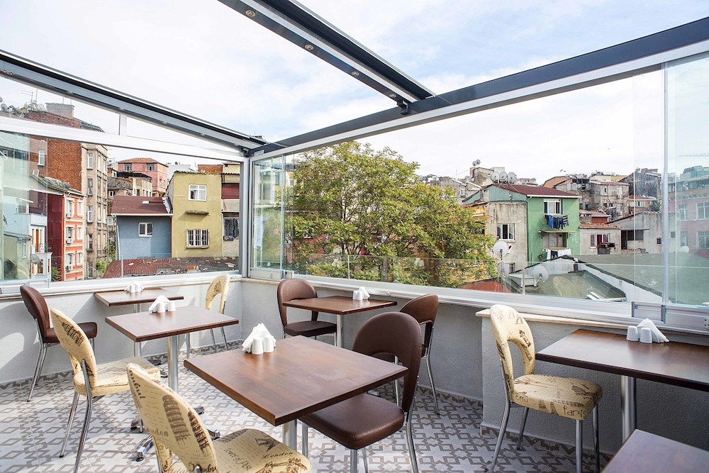 Taksim Nacre Residence 38/48