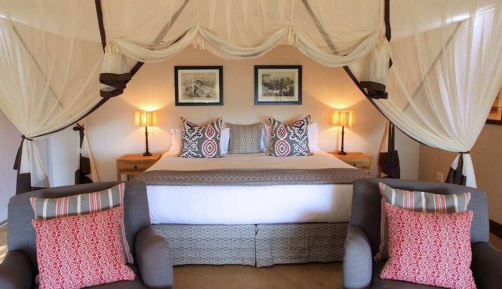 Fugitives Drift Lodge 7/44