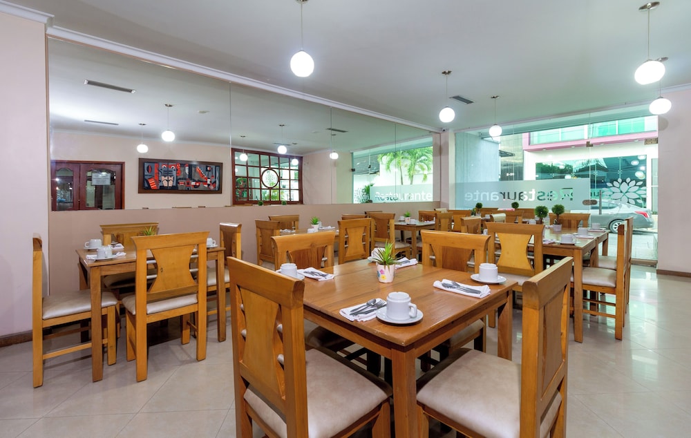 Hotel Costa Bonita 53/61