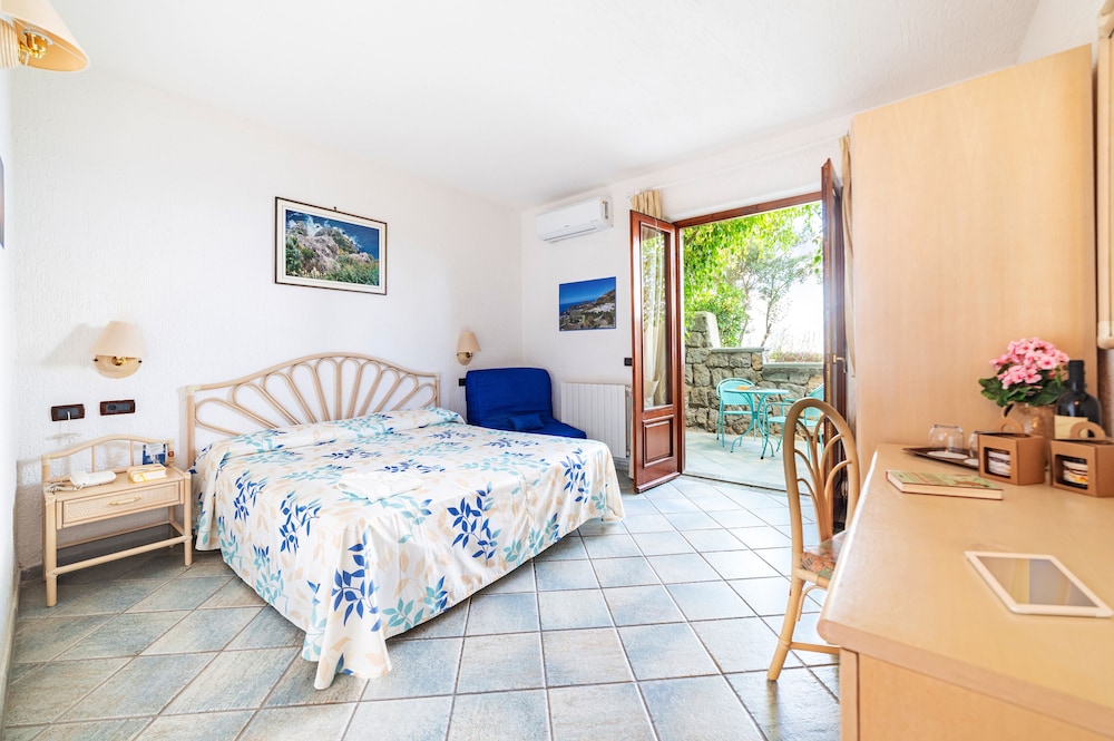 COMFORT, DOUBLE BED