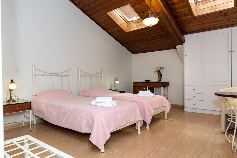 Villa Rossa Kambos 18/50