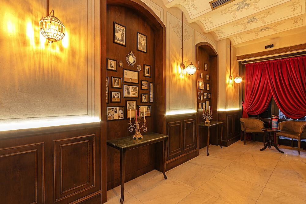 Meroddi Barnathan Hotel 23/49