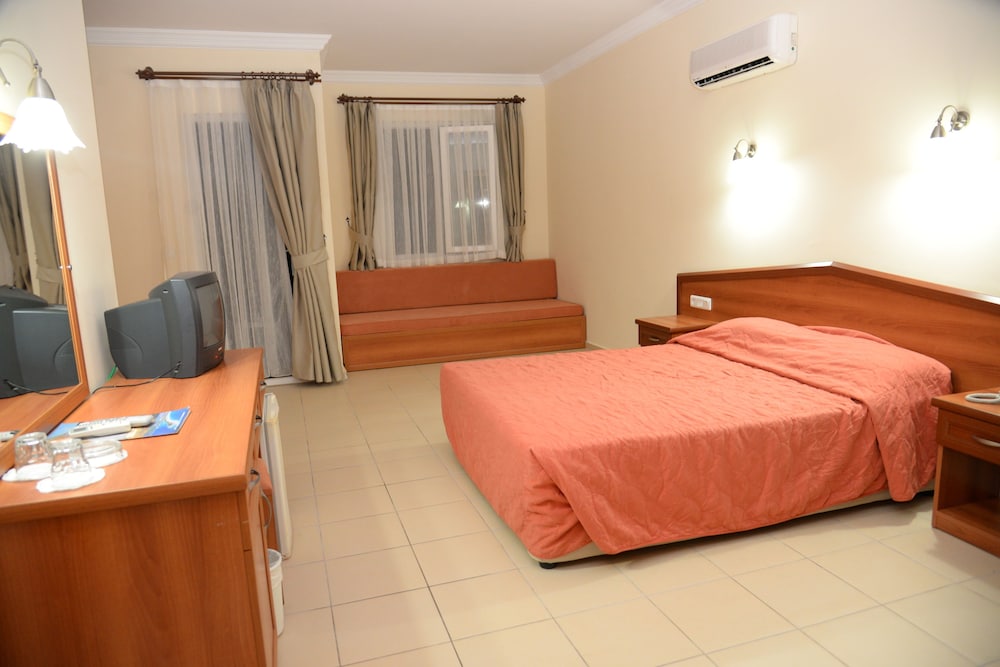 Hotel Karbel 8/50