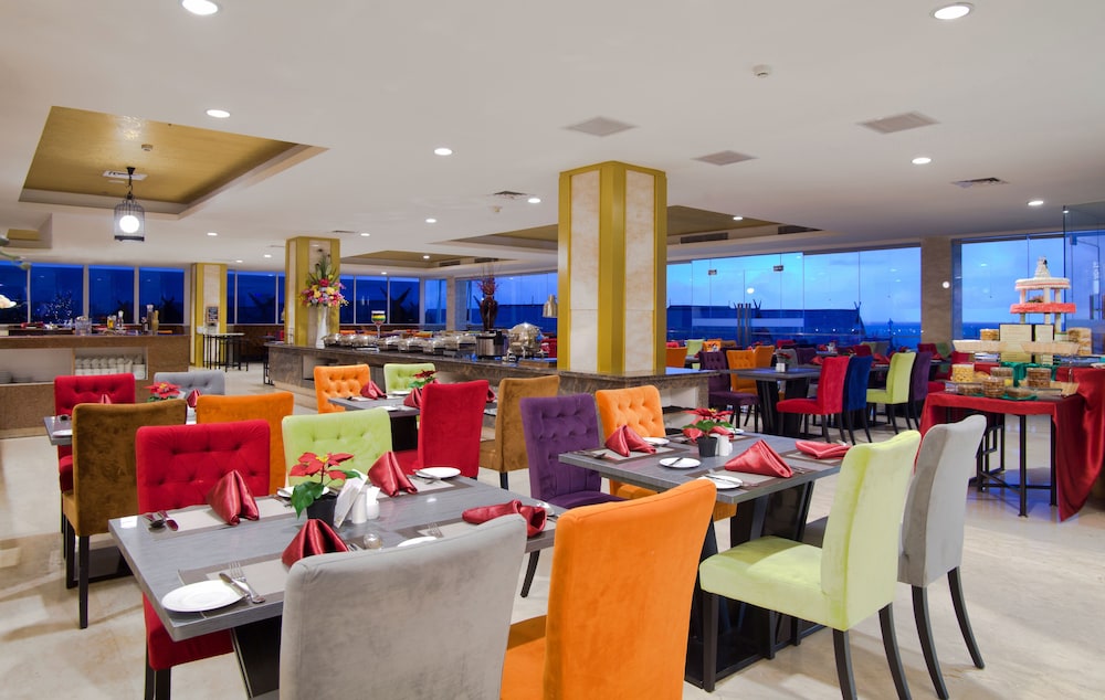 Swiss-Belhotel Waterfront Makassar 35/50