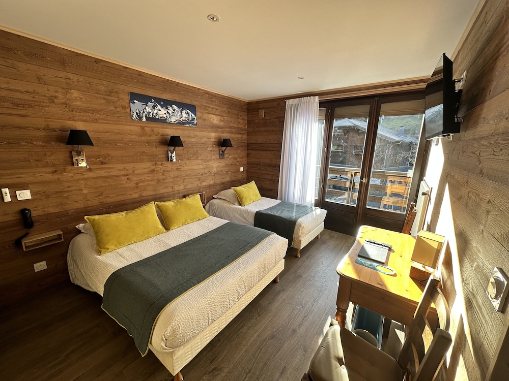 Hotel Le Soly Varnay 19/68