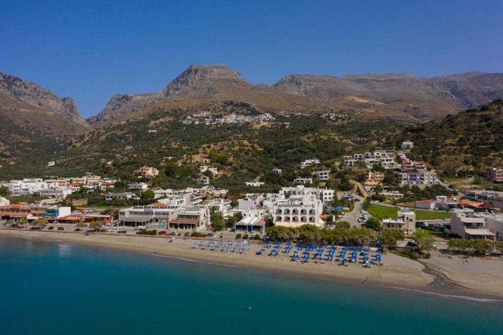 Alianthos Beach Hotel 55/61