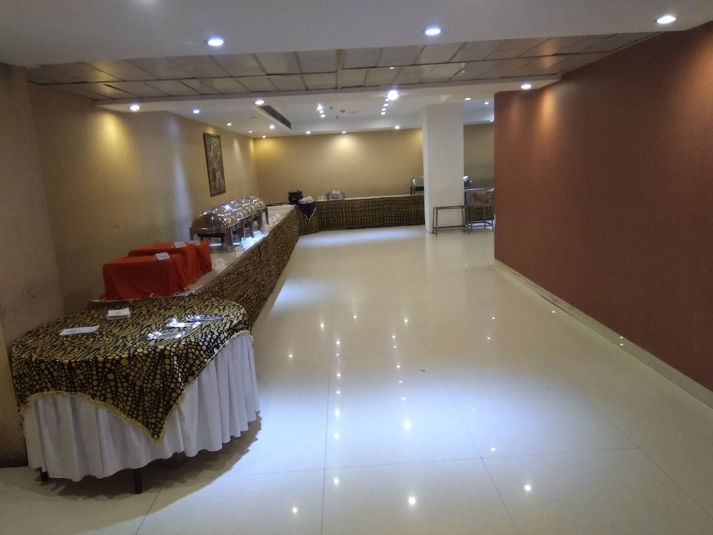 Hotel Rajshree 24/44