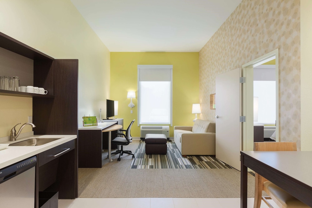 Home2 Suites by Hilton Canton 47/48