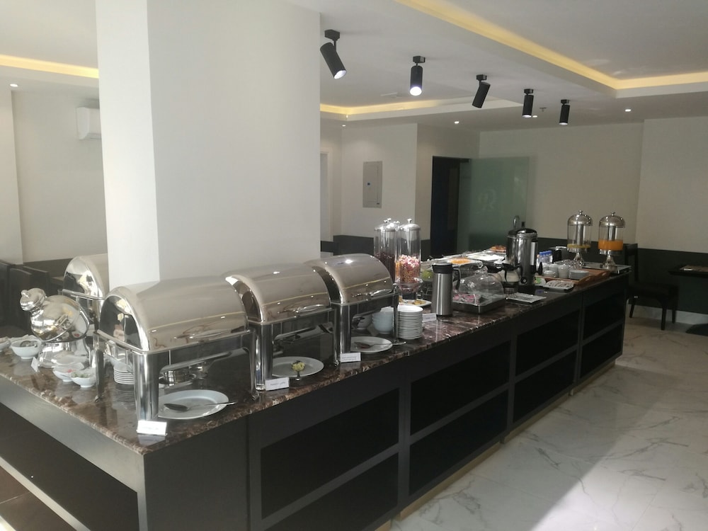 أجنحة ريماز الفندقية(Remaz Suites Hotel) 45/50