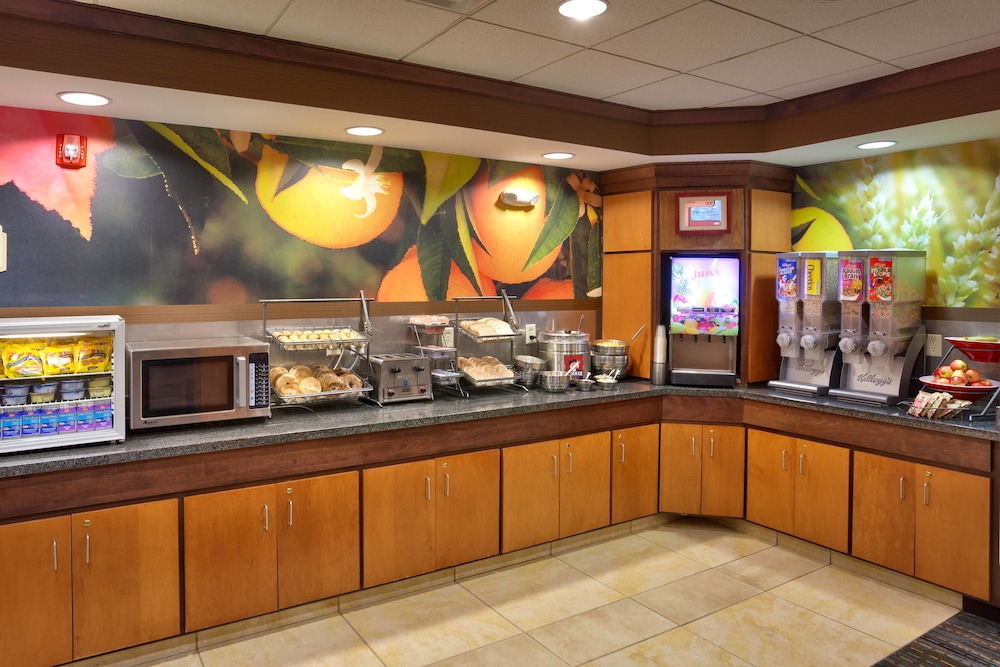 Fairfield Inn Suites Richfield 38/51