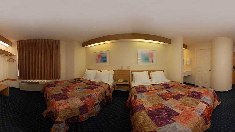 Econo Lodge Denver International Airport 31/37