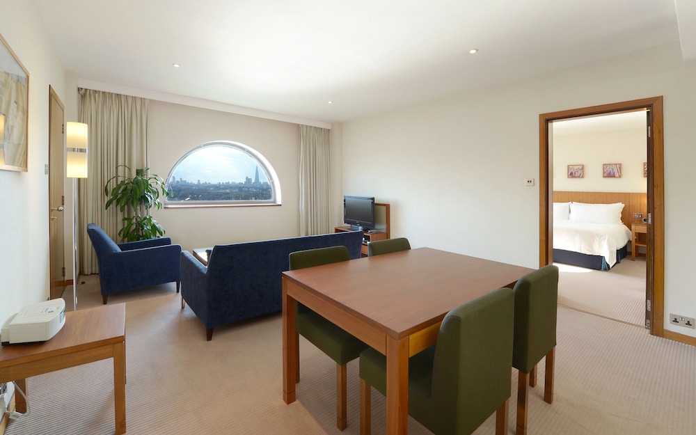 Vignette Collection Canary Riverside Plaza London by IHG 50/60
