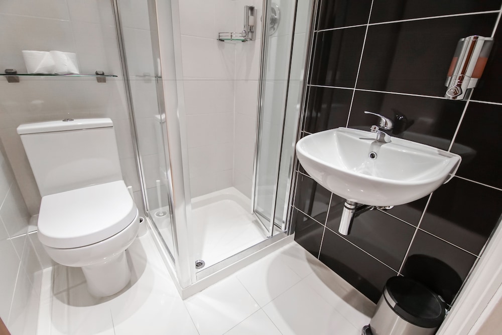 Abbey Court Hotel 38/45