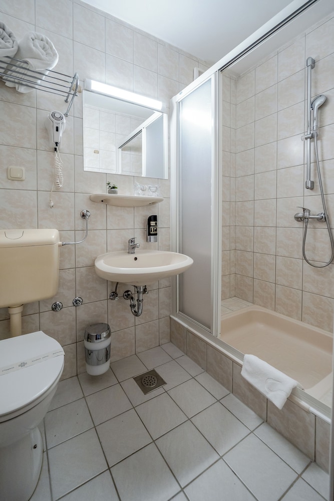 Hotel Alkar 47/48