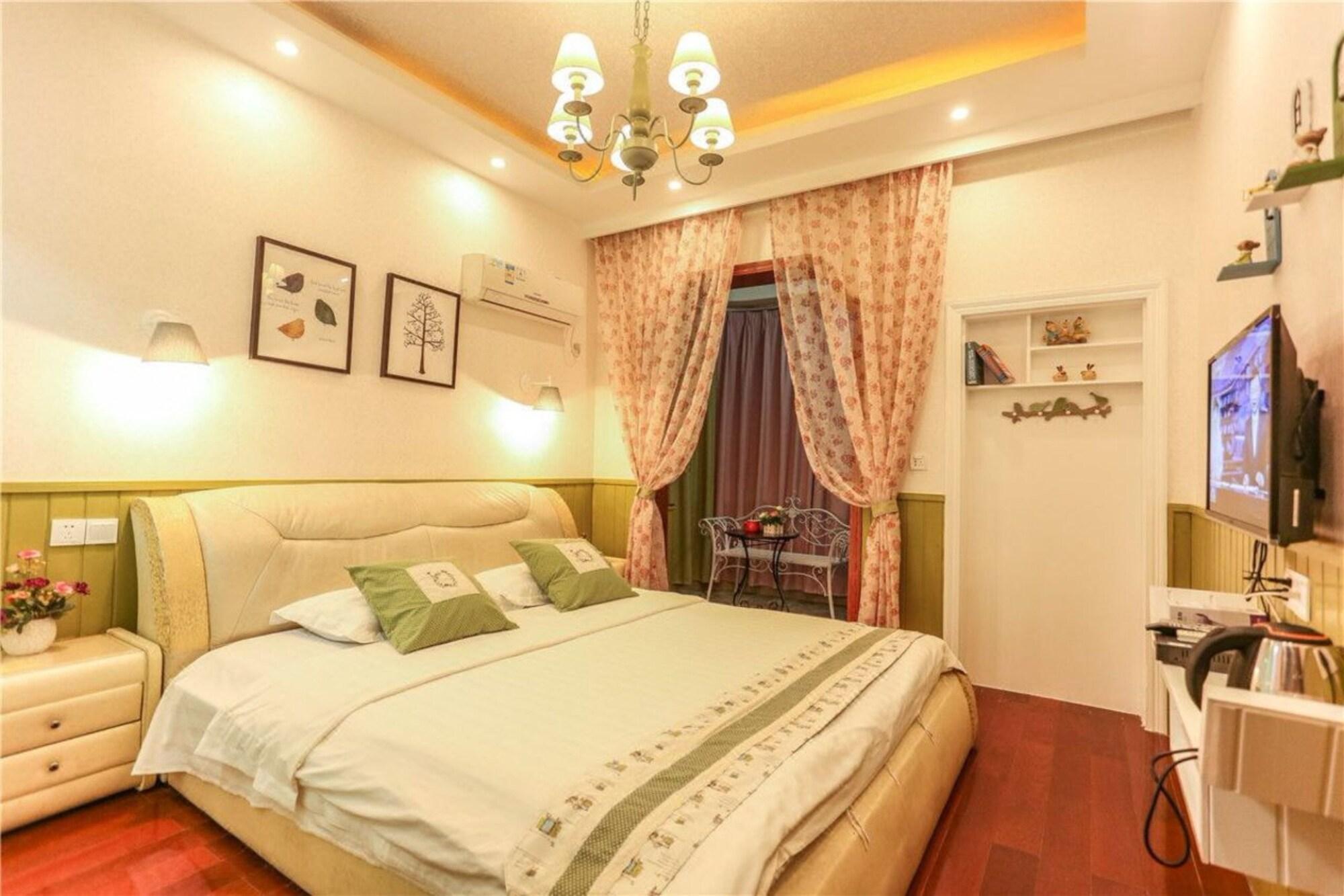 Wuzhen He & She Inn 2/17