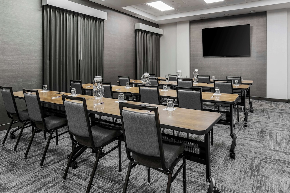 Hyatt Place Waco 31/38
