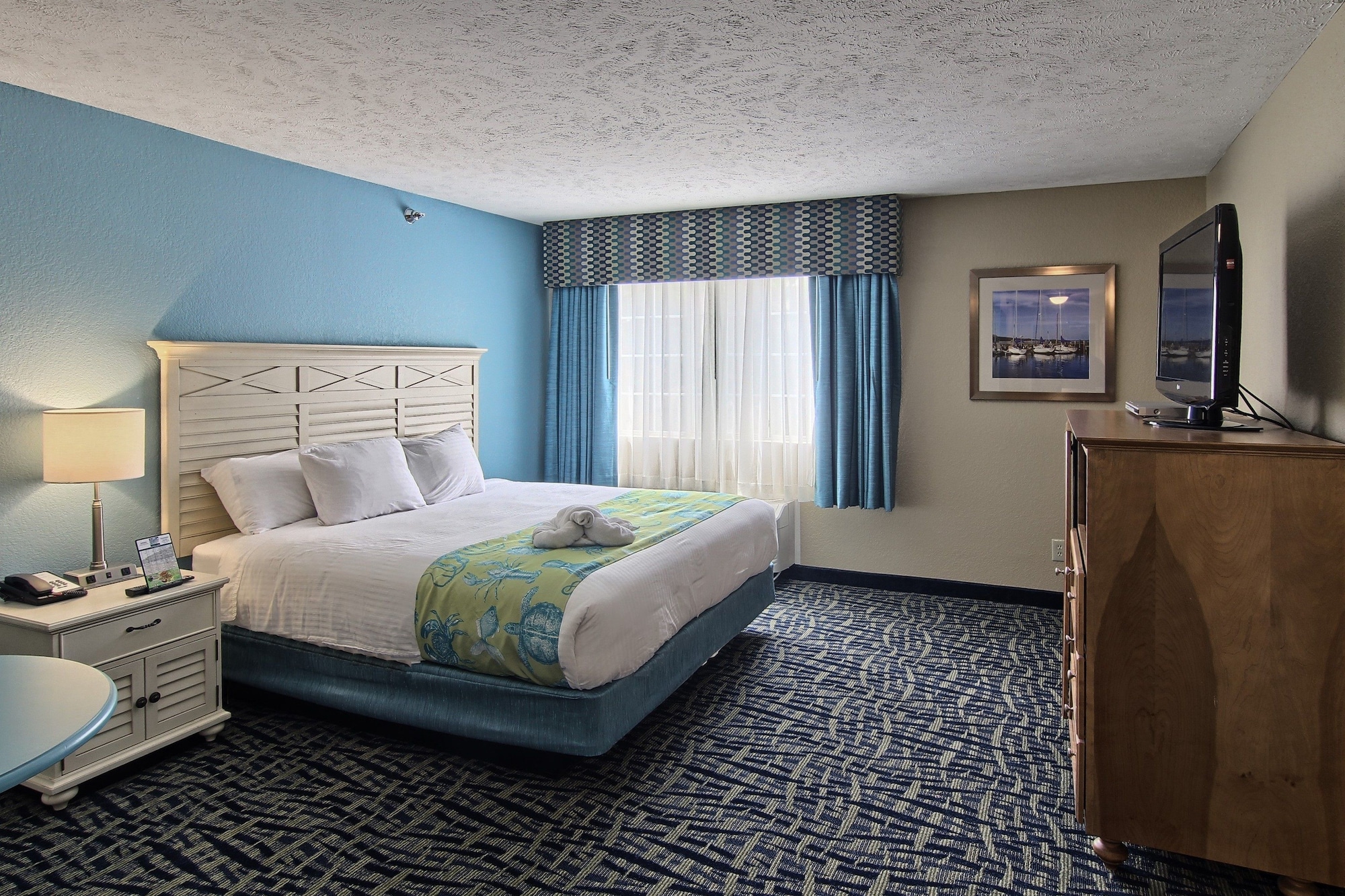 2 BEDROOMS, BASIC, SUITE, NO VIEW