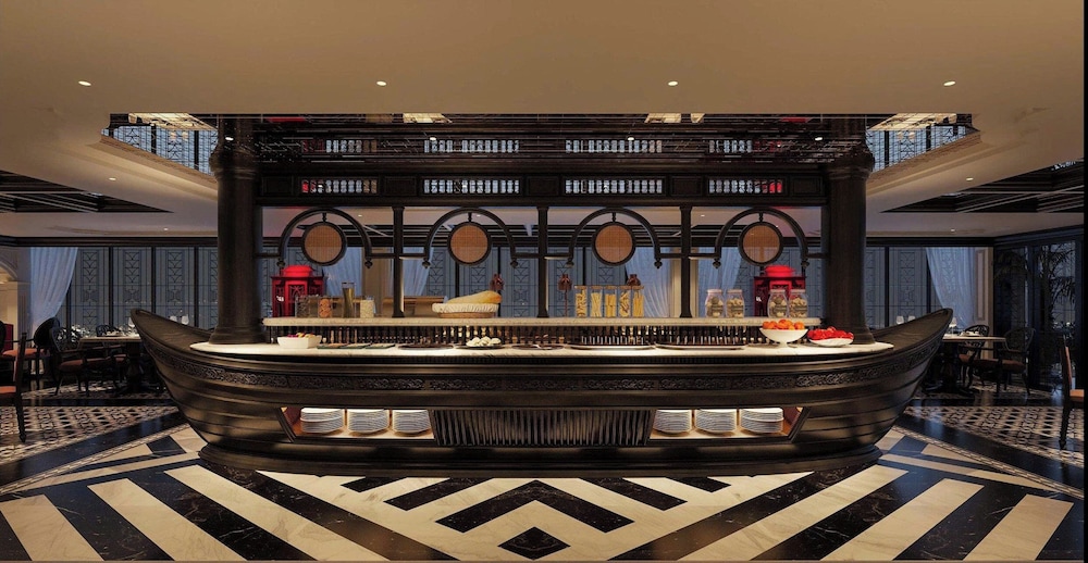 The Legend Hanoi Hotel 5/48